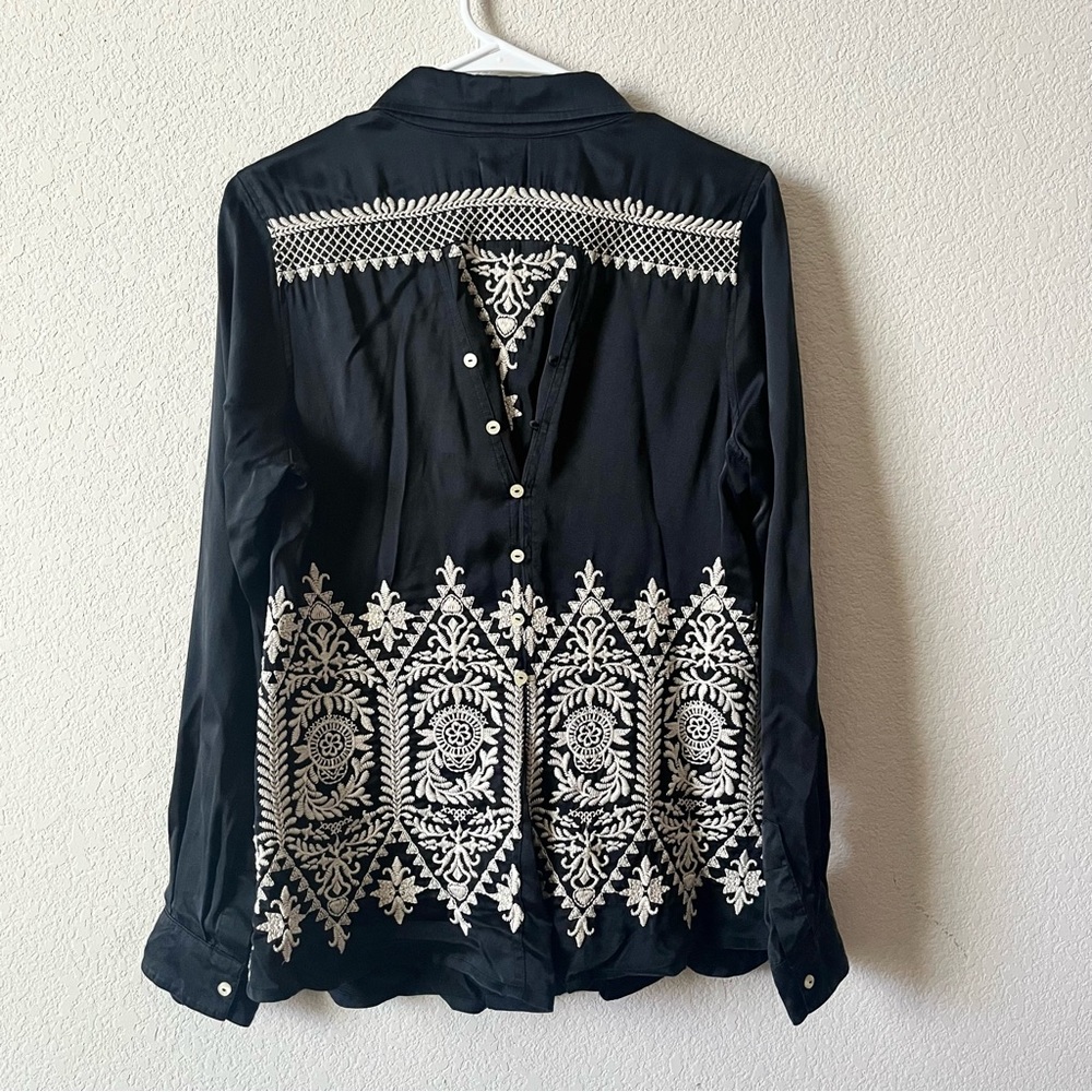 Johnny Was Black Embroidered 100% Silk Western Boho Rodeo Cowgirl Button Up M - Picture 3 of 8